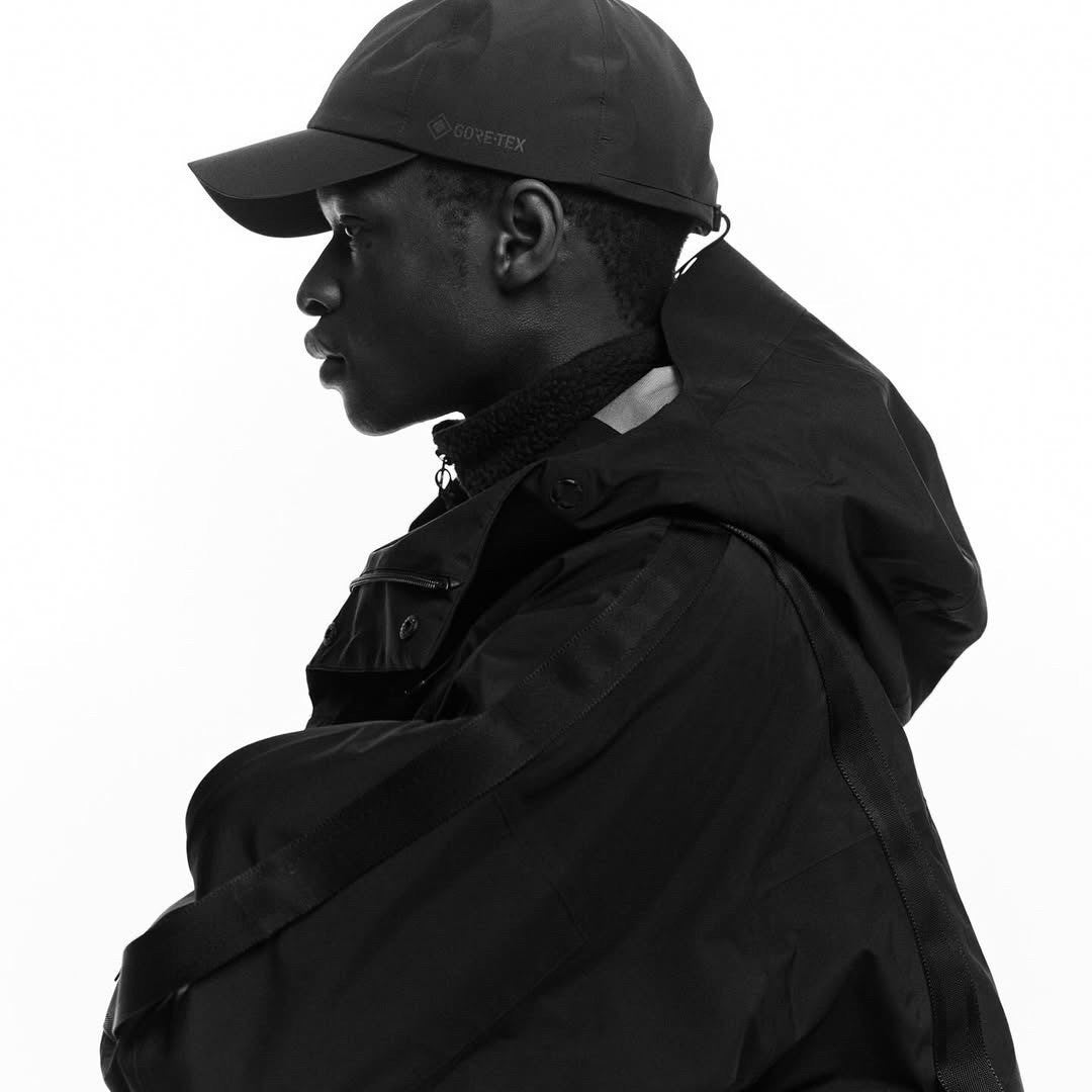D-VEC x ALMOSTBLACK - NEW DELIVERY