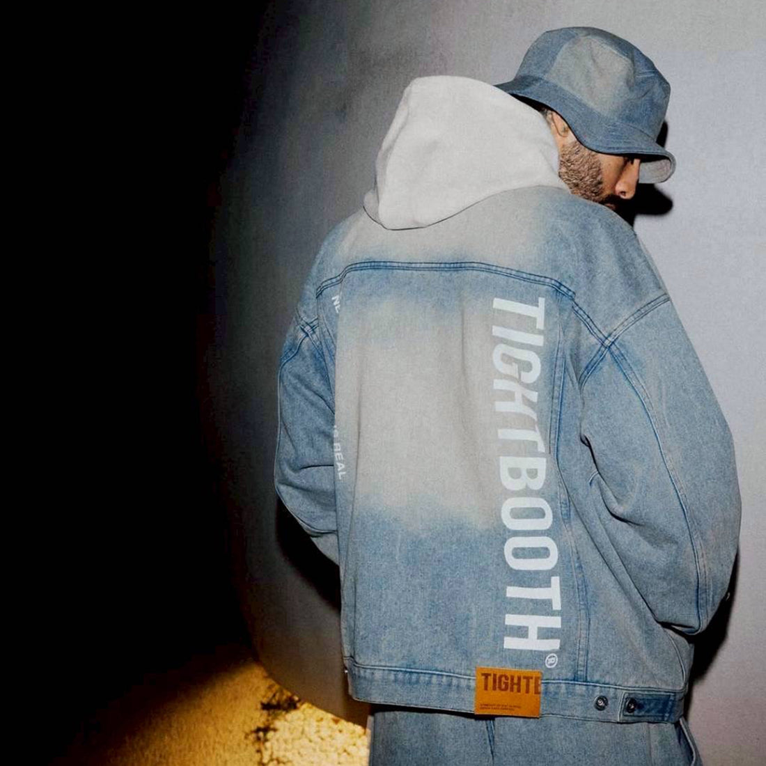 TIGHTBOOTH - NEW DELIVERY