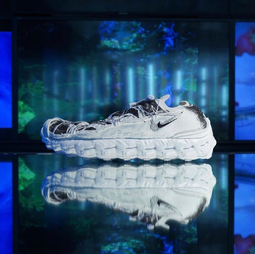 NIKE ISPA MINDBODY - NEW DELIVERY