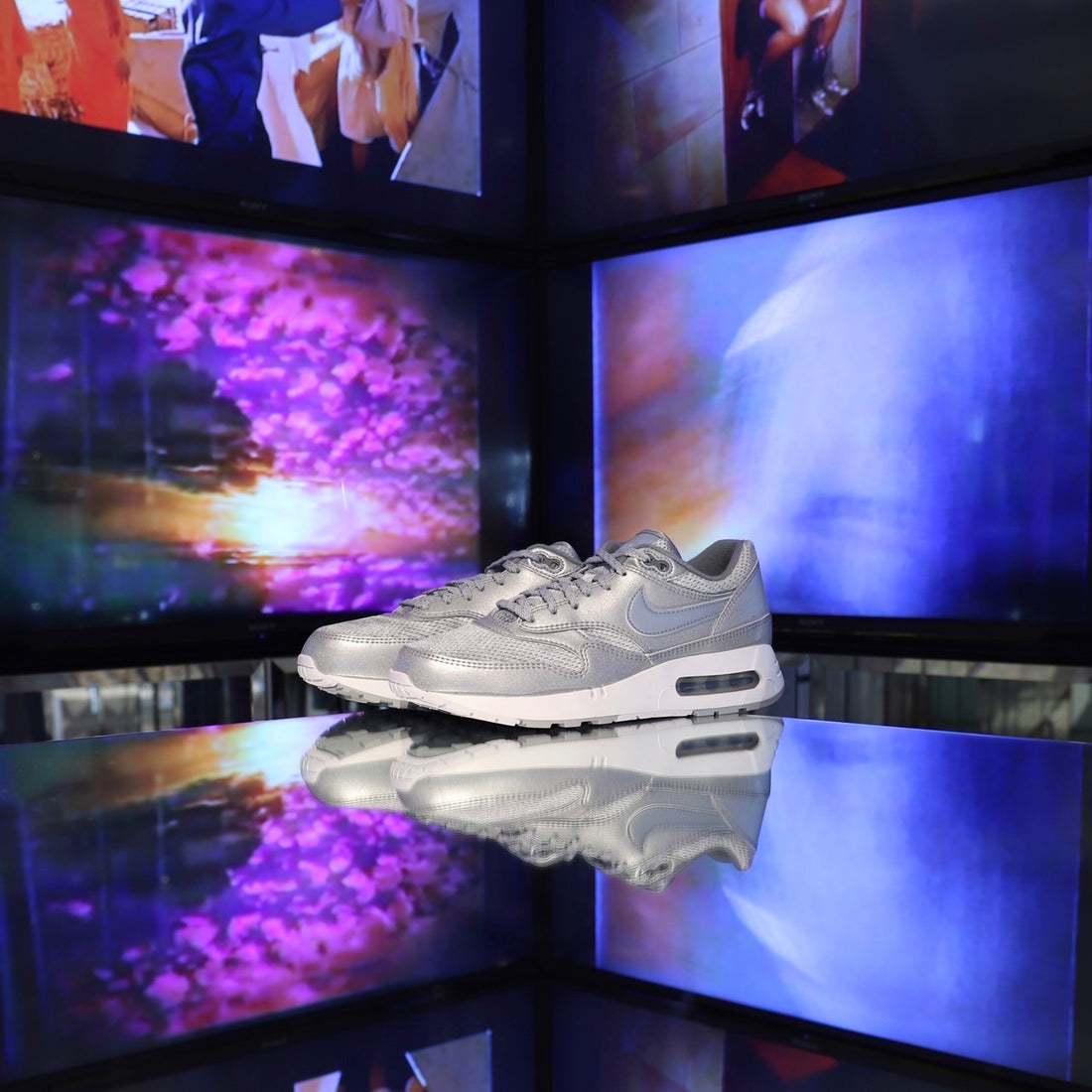NIKE - NEW DELIVERY