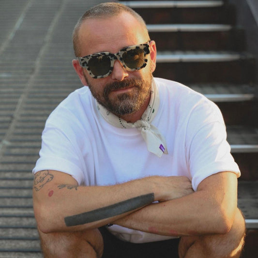 WAITING FOR THE SUN - NEW DELIVERY