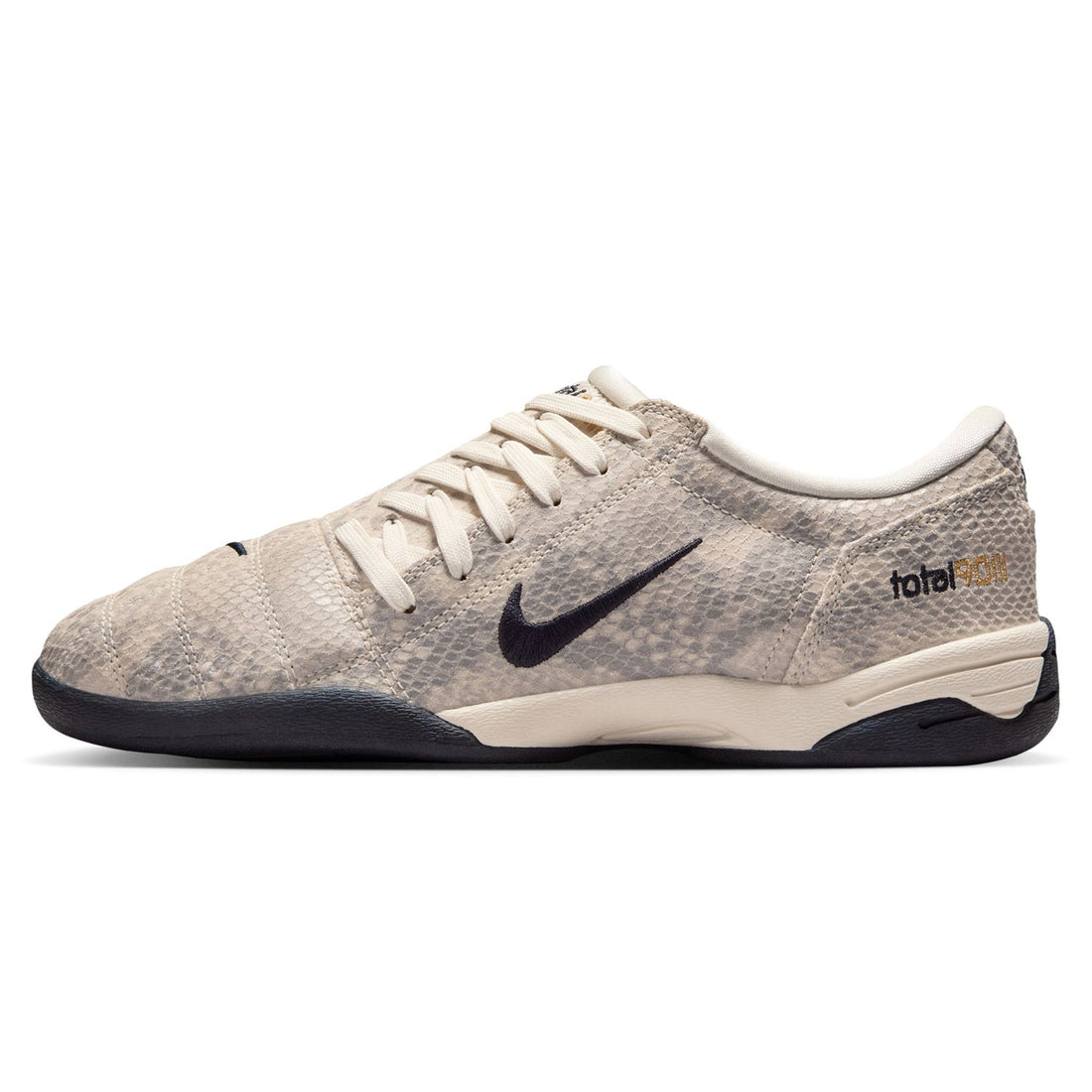 NIKE  - NEW DELIVERY