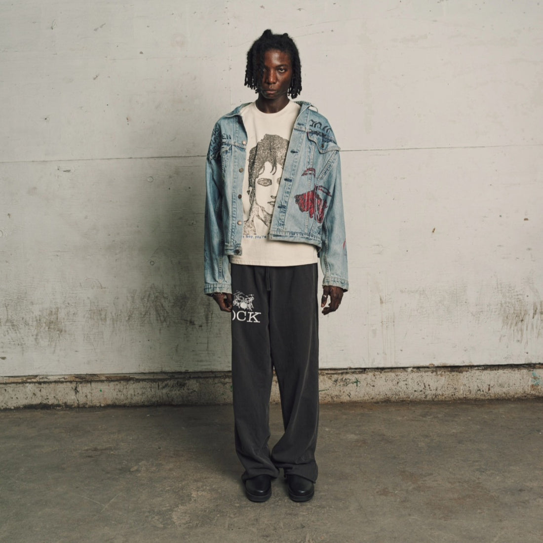 BASKETCASE GALLERY - NEW DELIVERY