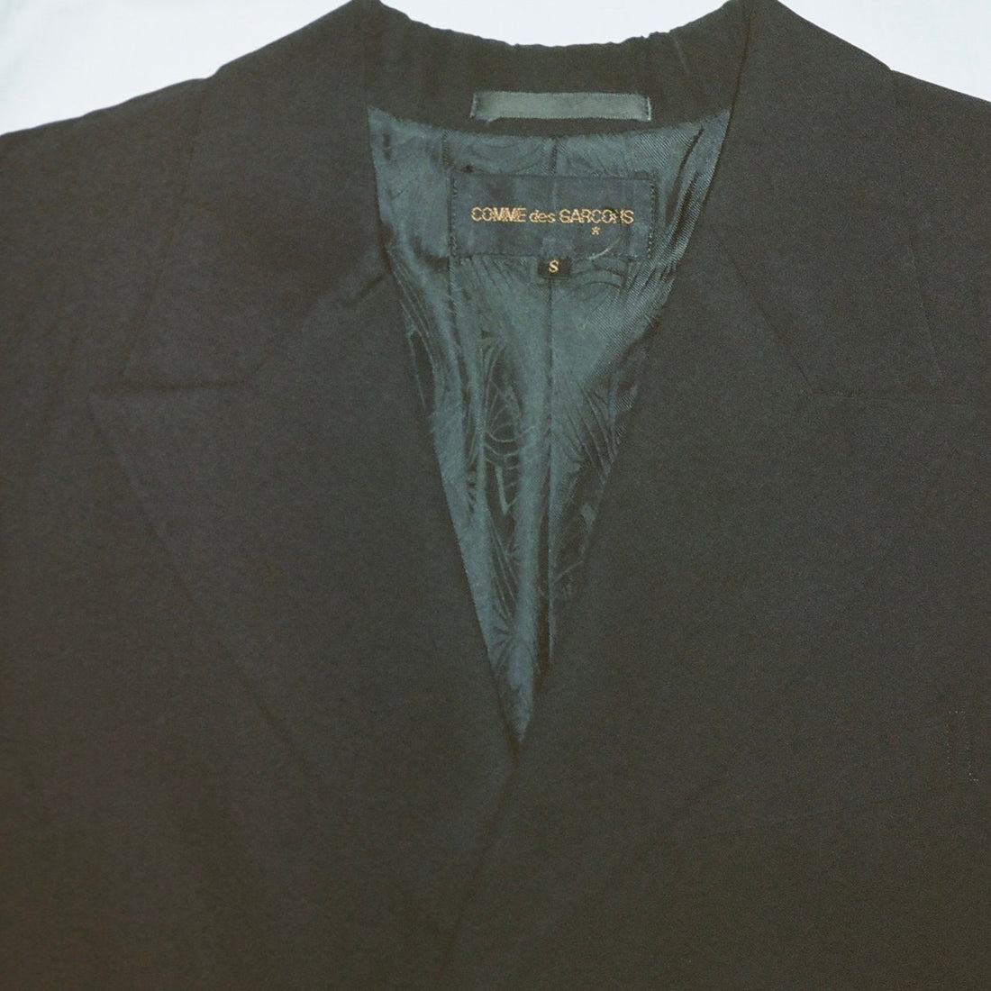 COMME DES GARÇONS - NEW DELIVERY
