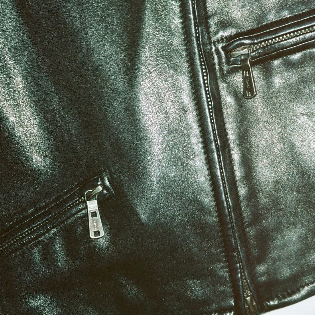 YVES SAINT LAURENT - NEW DELIVERY