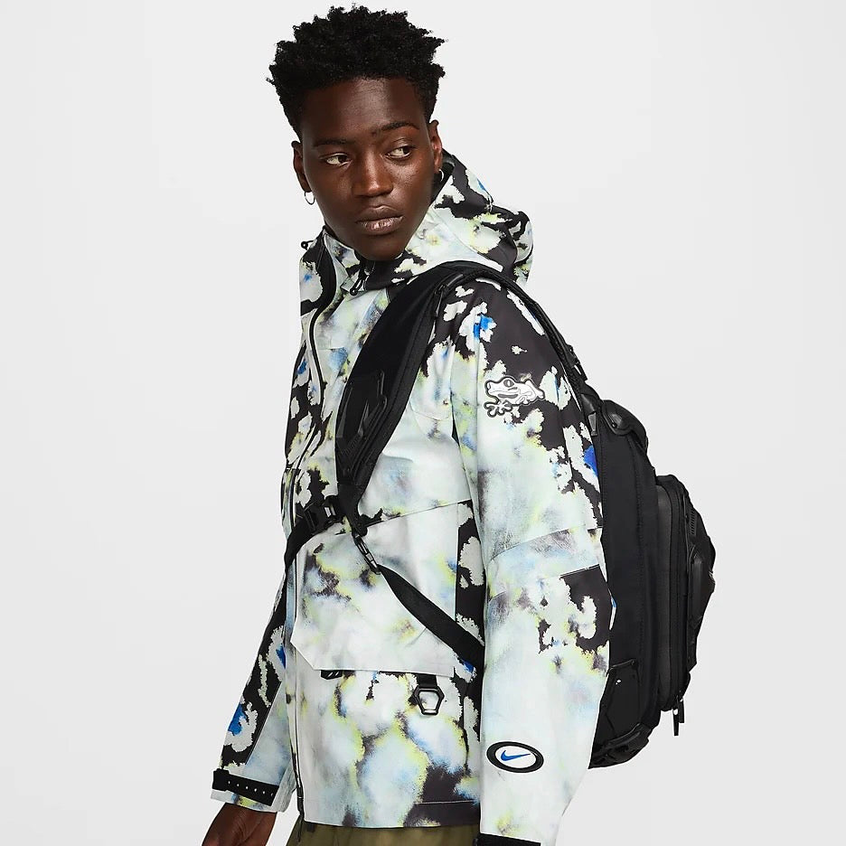 NIKE NOCTA - NEW DELIVERY