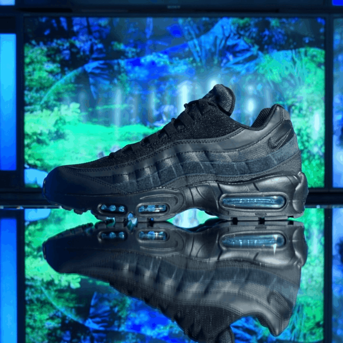 NIKE - NEW DELIVERY