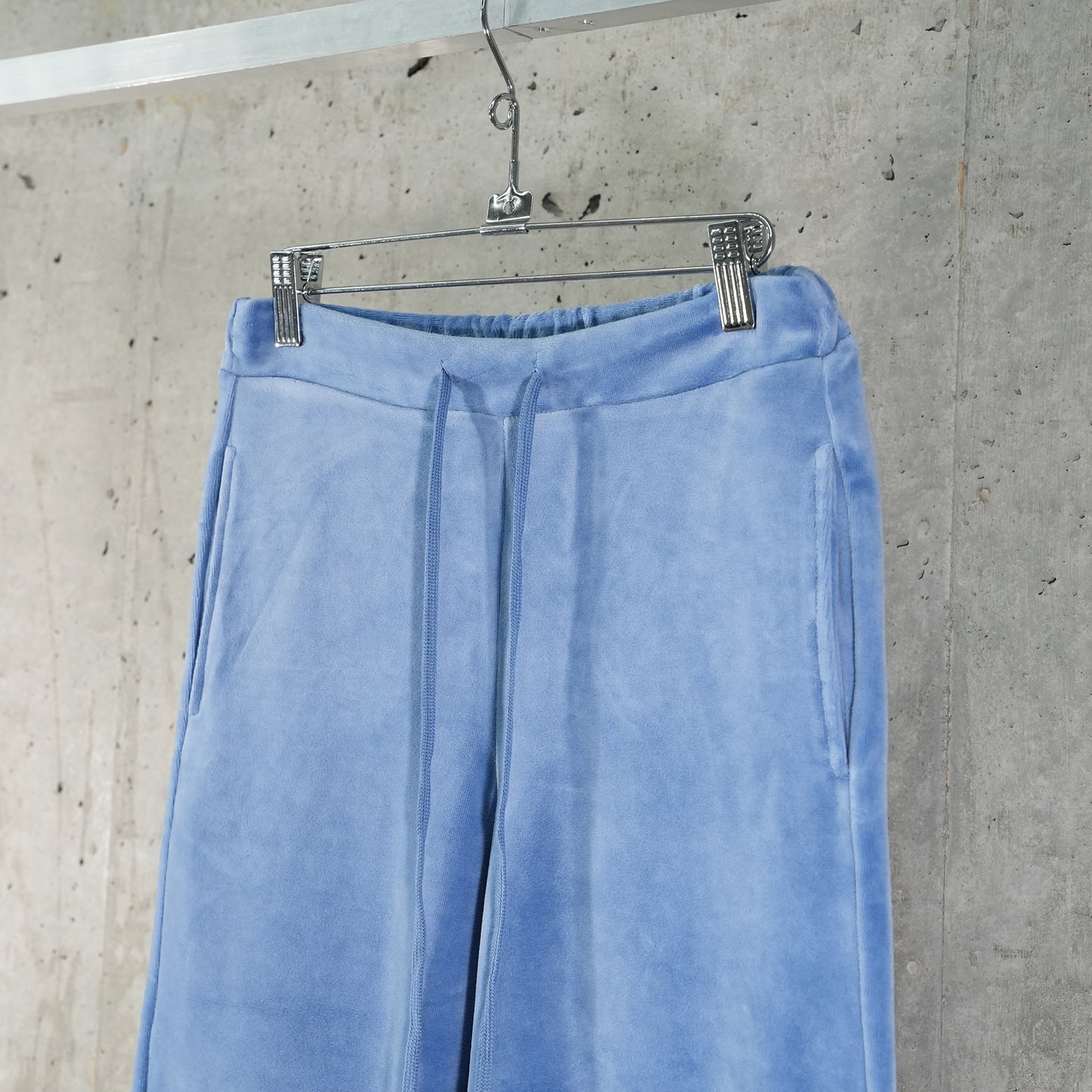 VELOUR TRACK PANTS / SKY BLUE