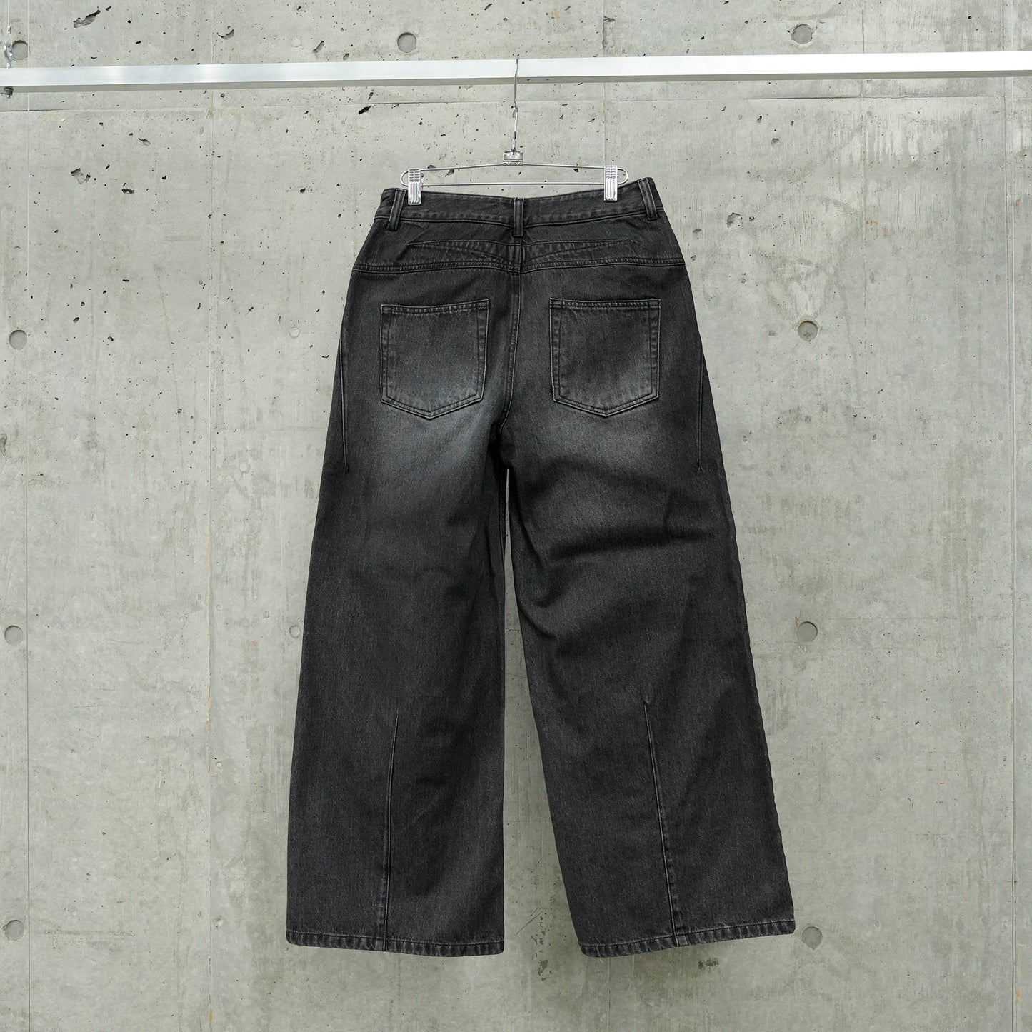 MEGAN WIDE DENIM / VINTAGE BLACK