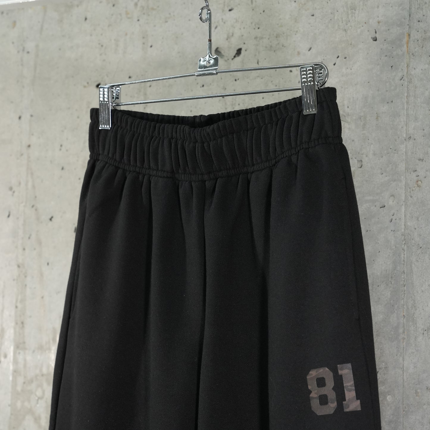 ADJUSTABLE SWEATPANTS / BLACK