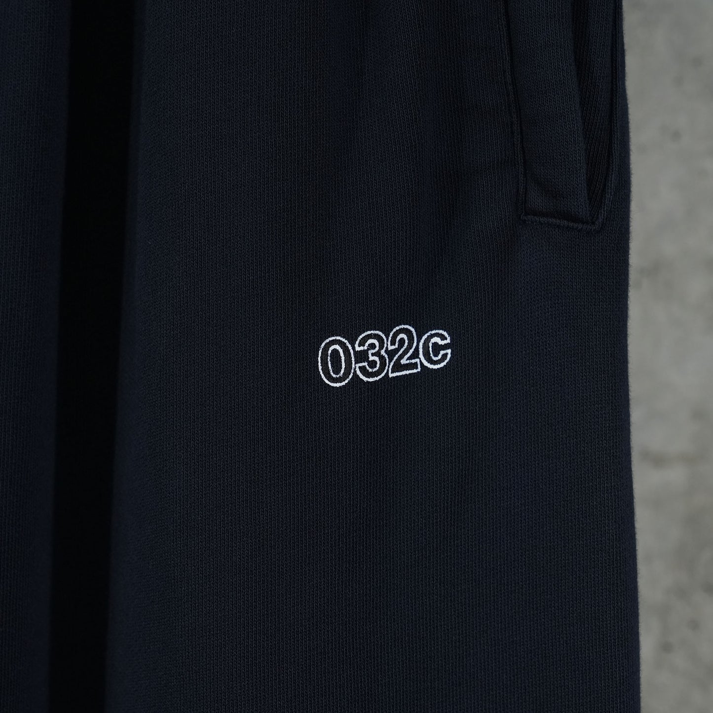 ''RÓZSA VICTORIA'' STRAIGHT CUT SWEATPANTS / DARK BLUE