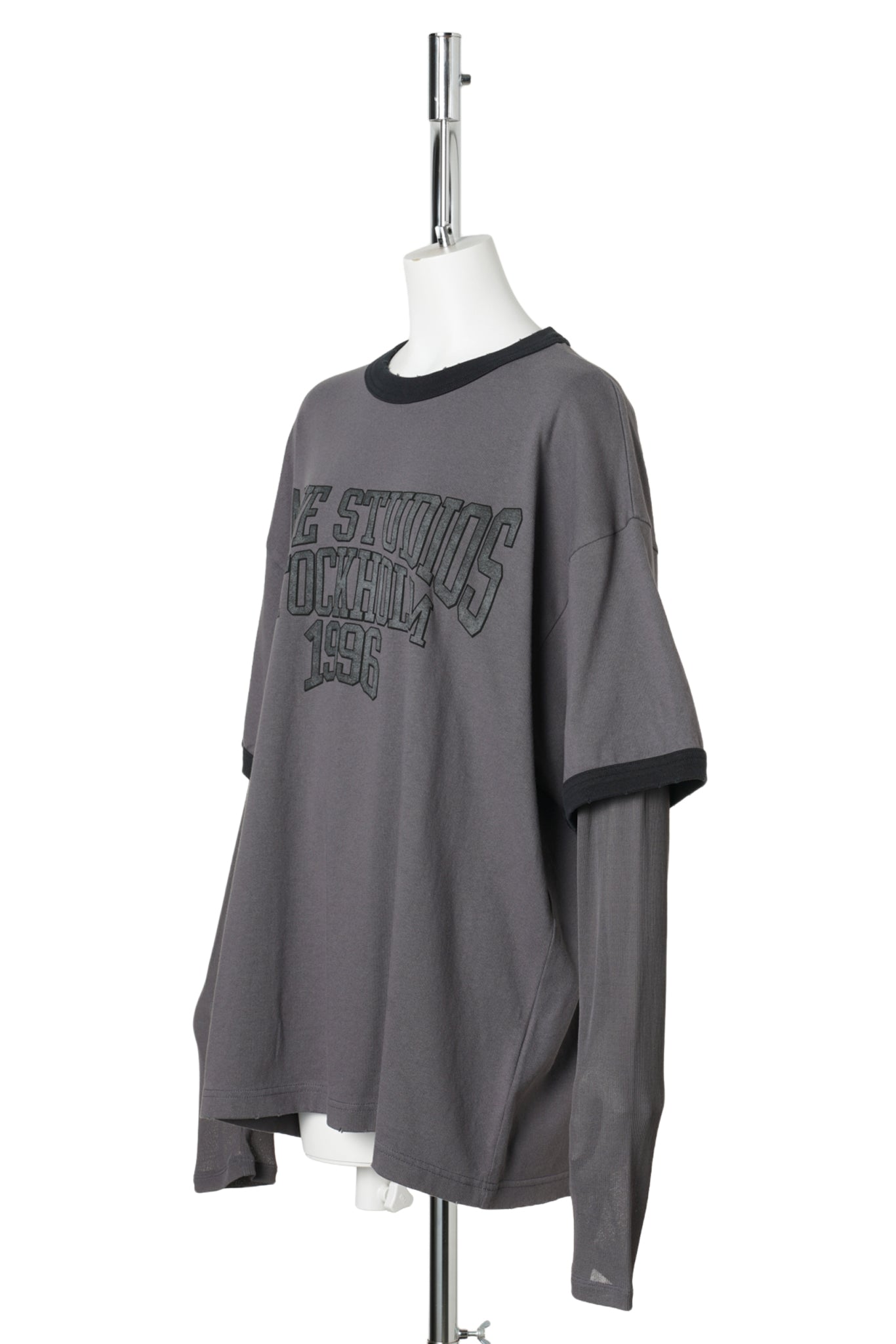 LAYERED GRAPHIC T-SHIRT / AVU:DARK PURPLE/BLACK