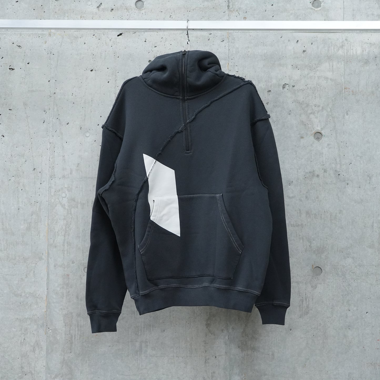 ASPECT HOODIE / BLACK