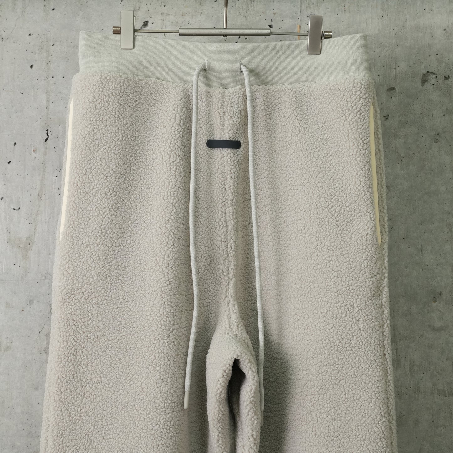 ATHLETICS PANT / SESAME