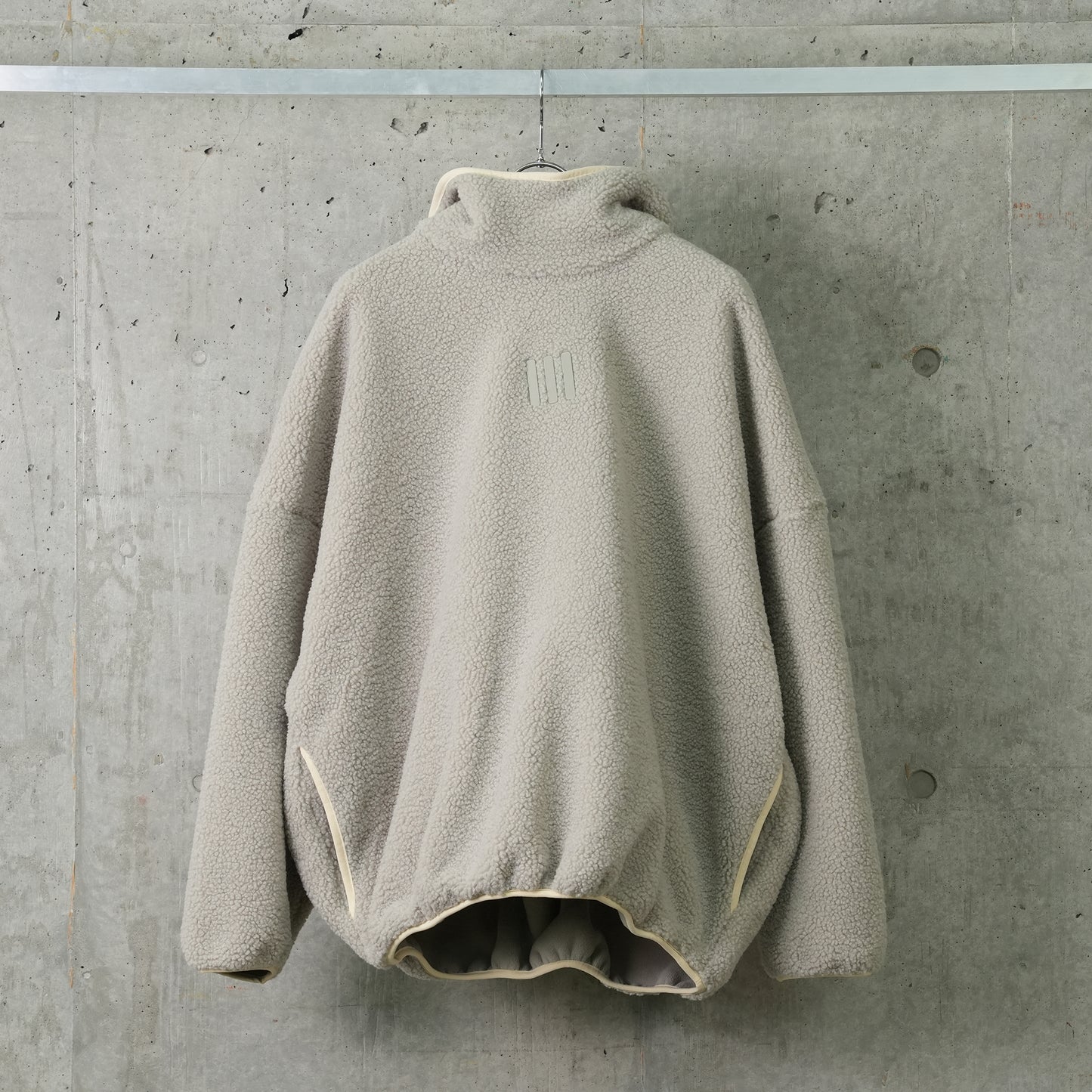 ATHLETICS HOODIE / SESAME