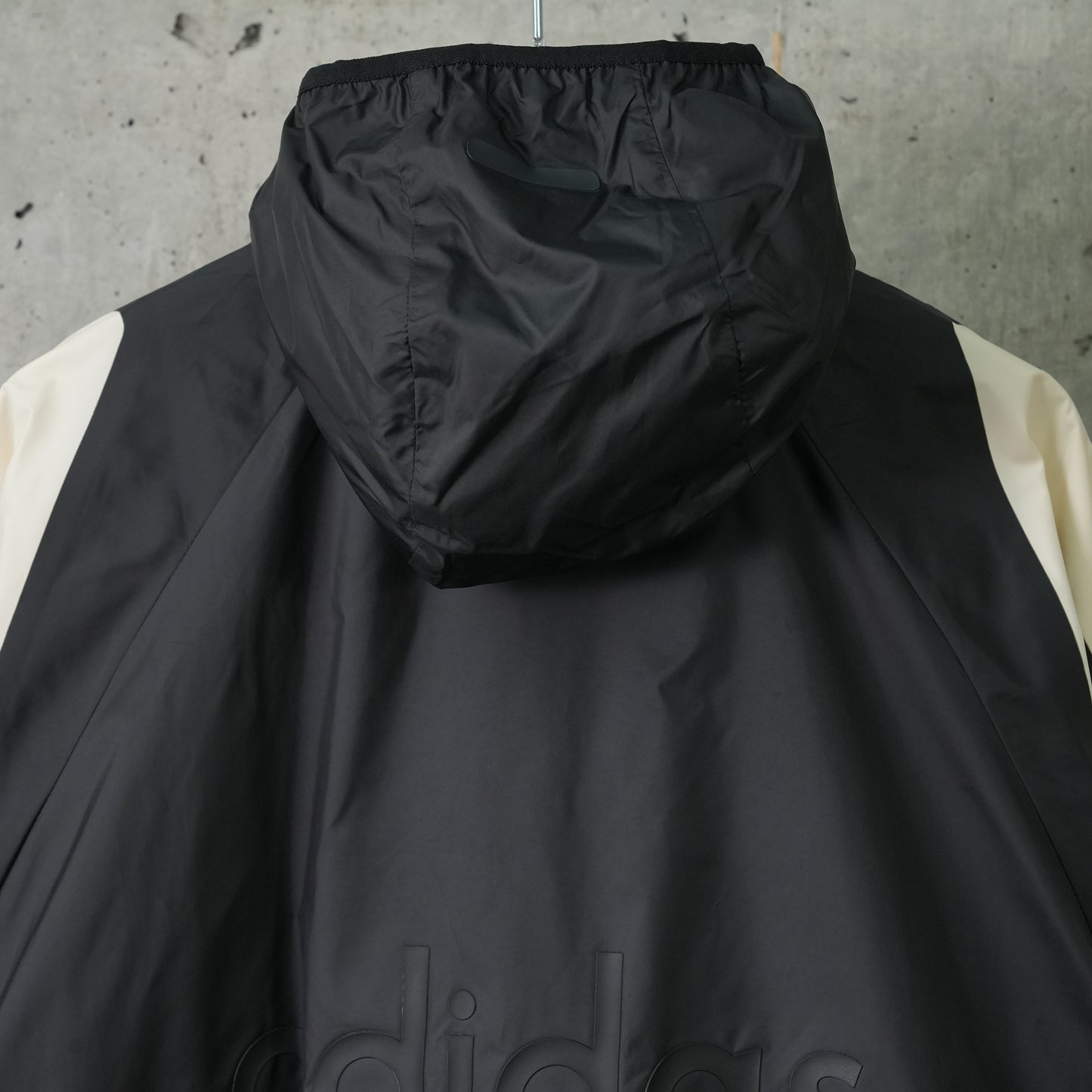 ATHLETICS JKT / BLACK