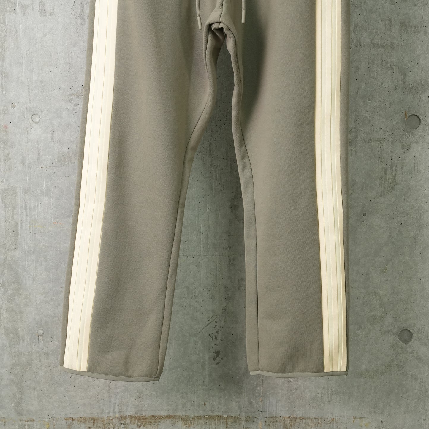 ATHLETICS PANT / CLAY/PALE YELLOW