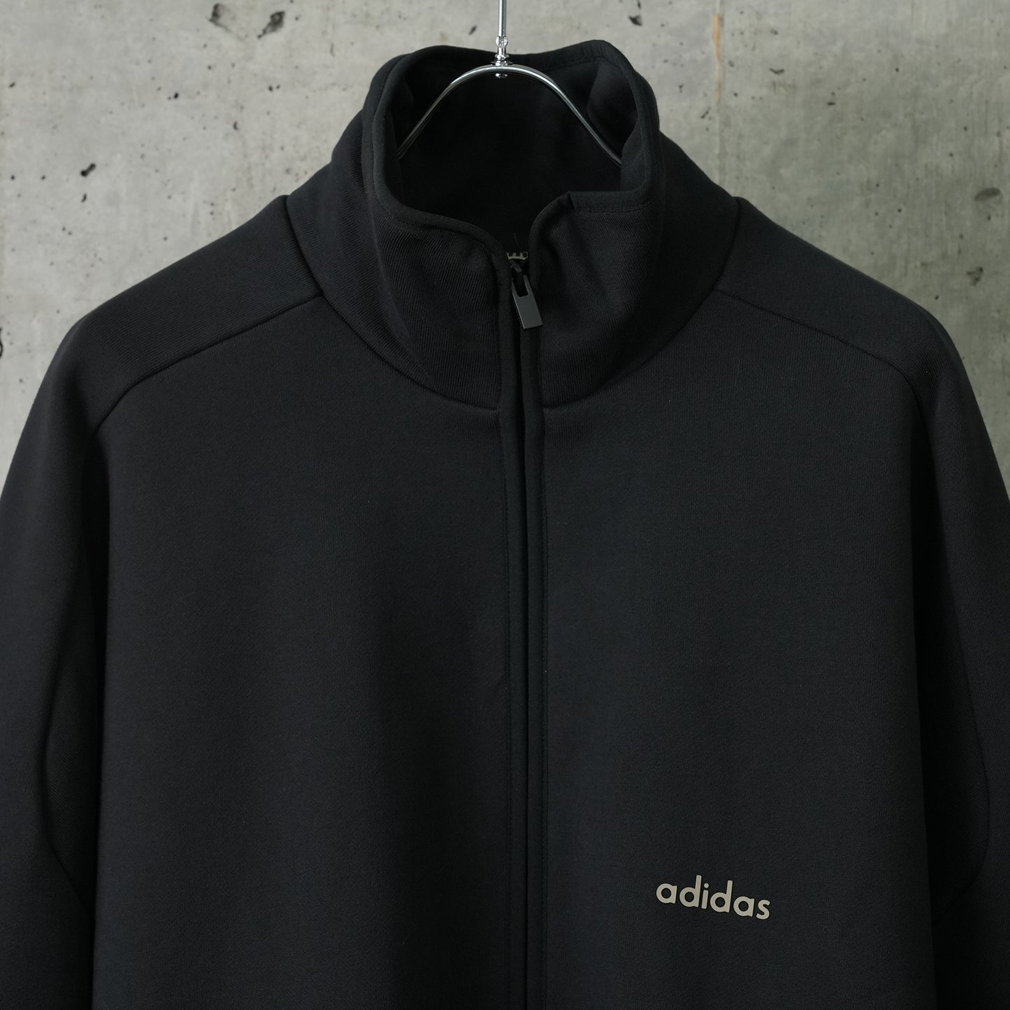 ATHLETICS TT / BLACK