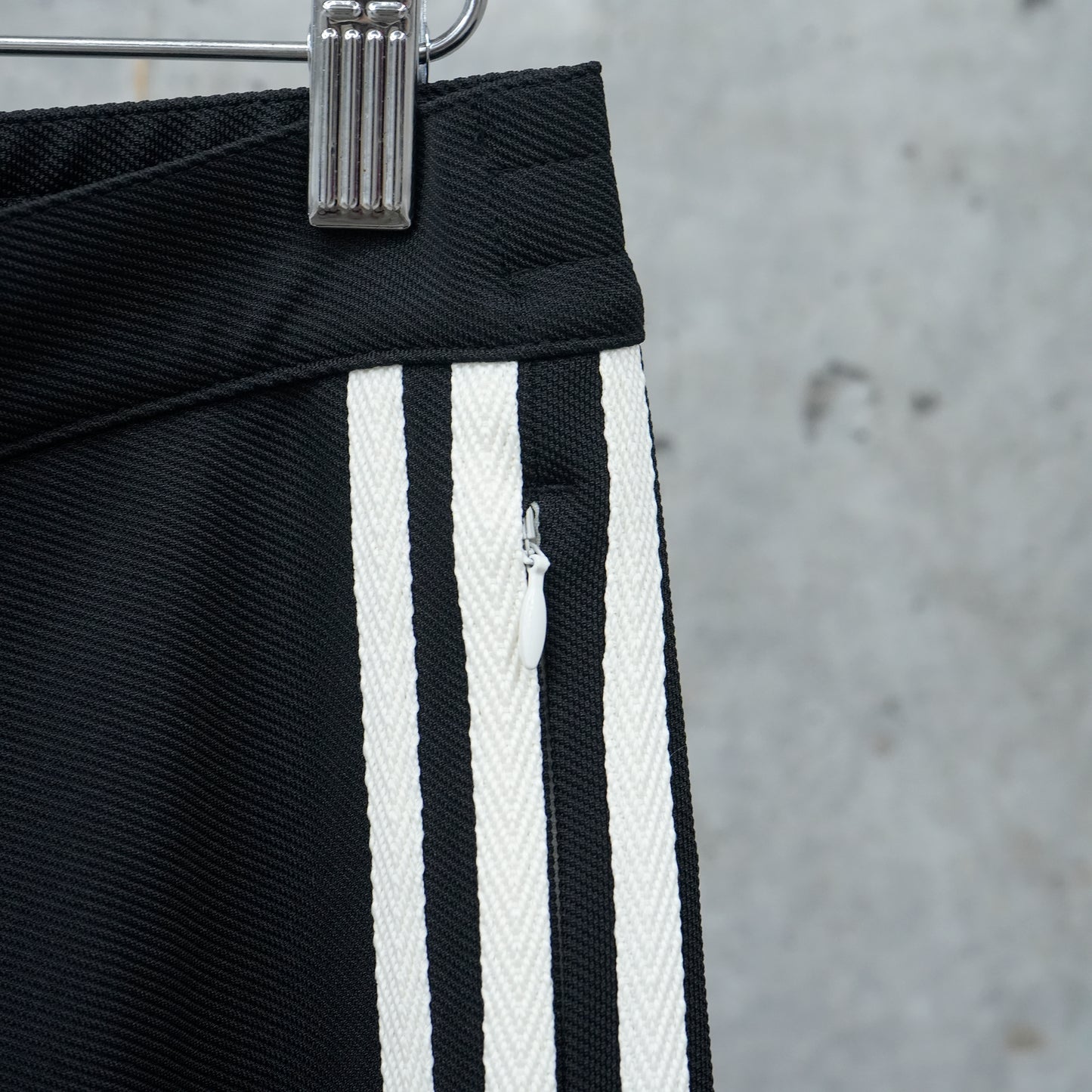 TRACK PANTS / BLACK