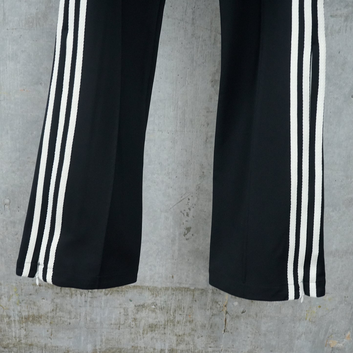 TRACK PANTS / BLACK