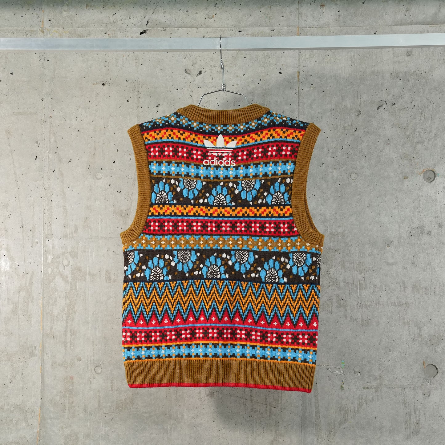 WB KNIT VEST / MULTI