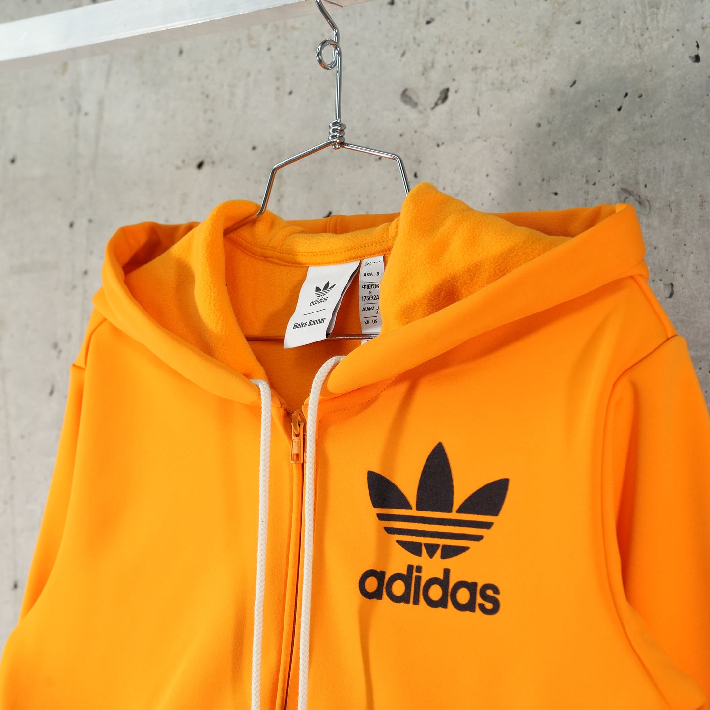 WB TRACK HOODIE / EQT ORANGE