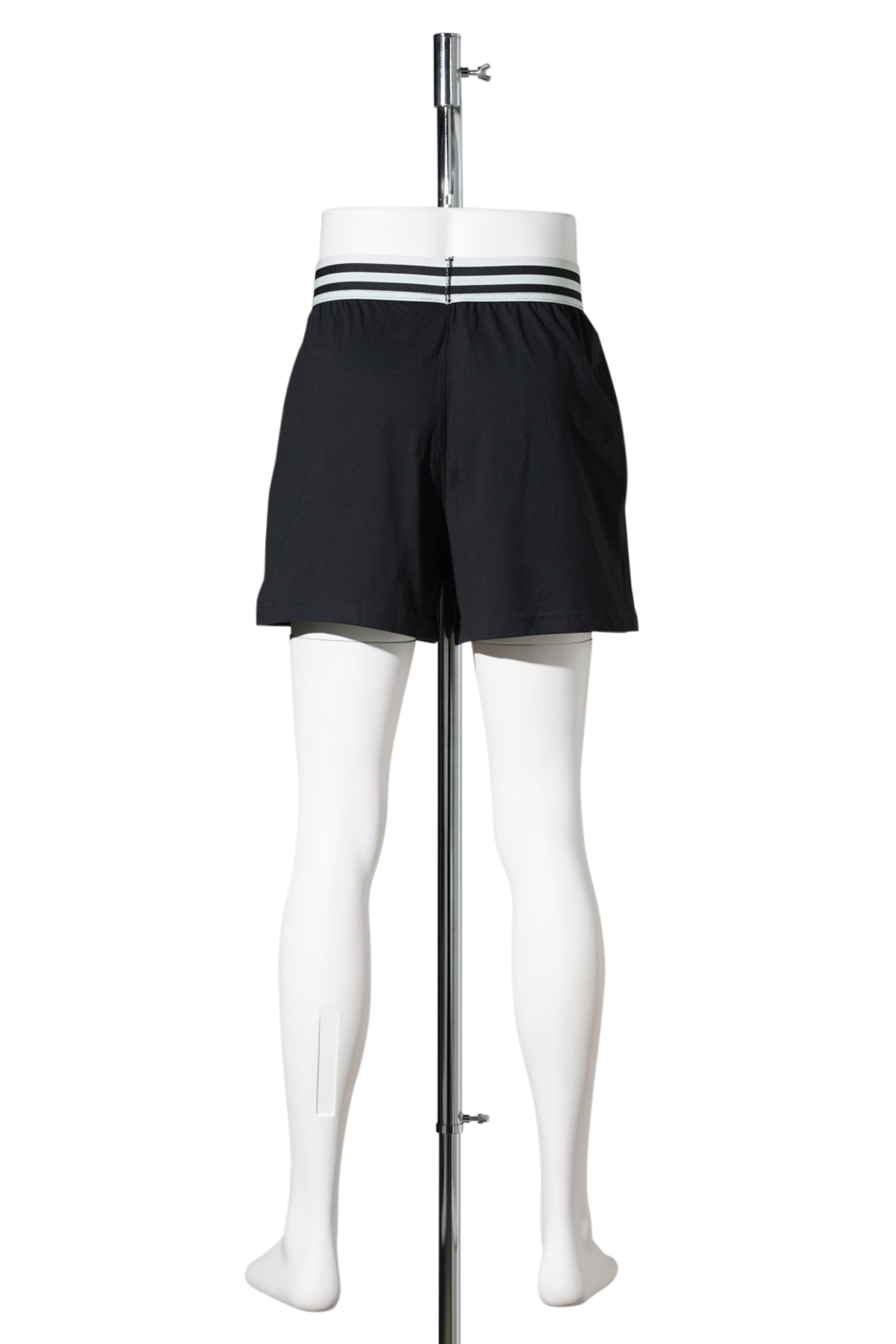 WC HOUSE SHORT / BLACK