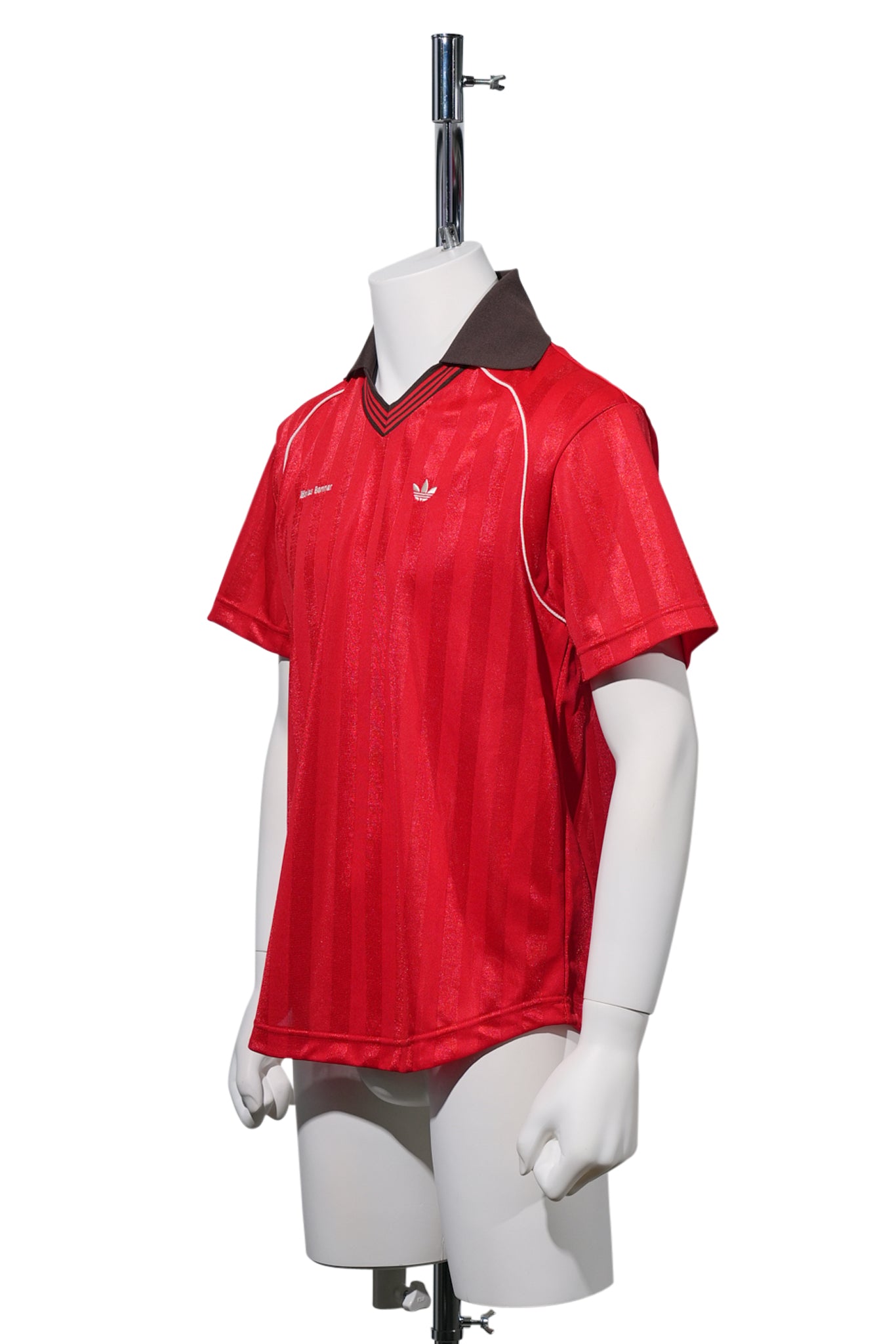 WB FTBL TEE / BETTER SCARLET