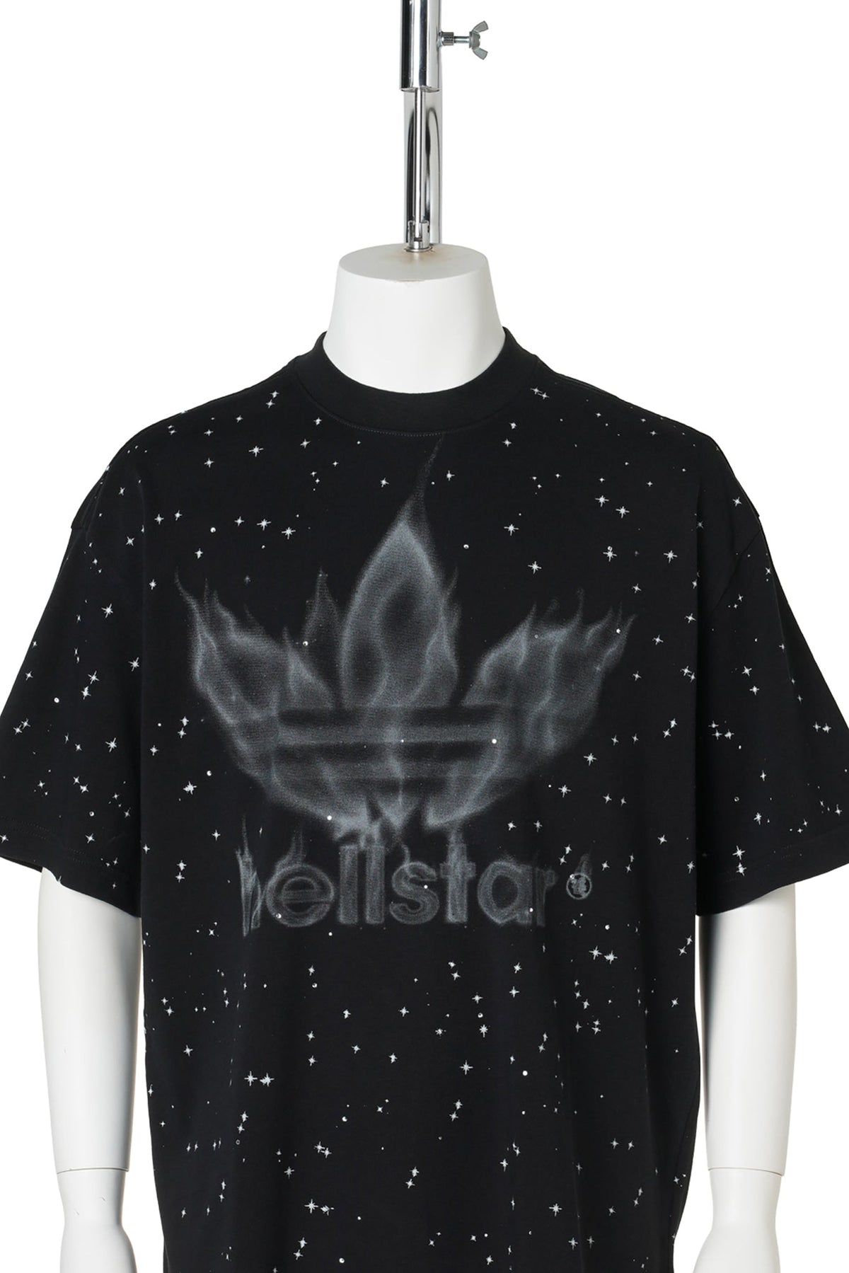 GRAPHIC T BLACK / BLACK