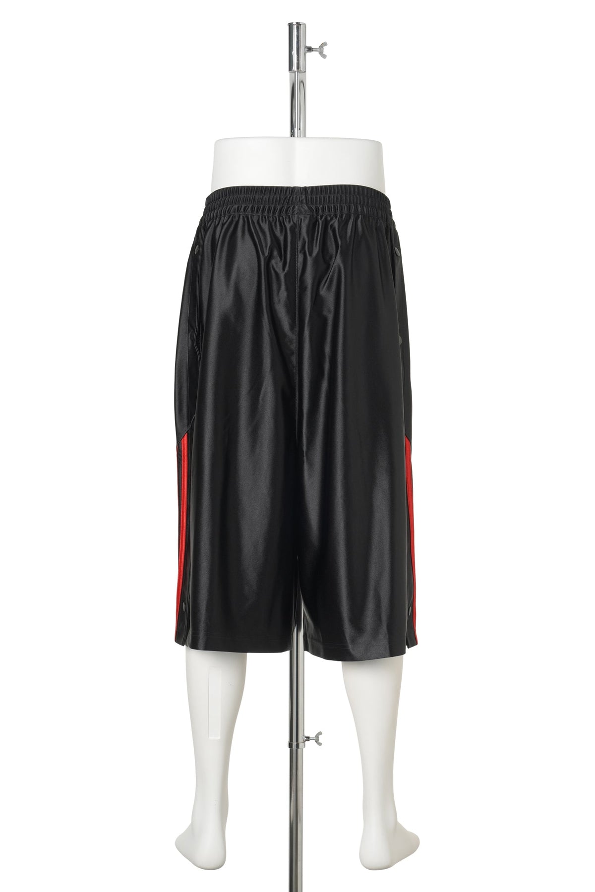 WC DAZZLE SHORT / BLACK