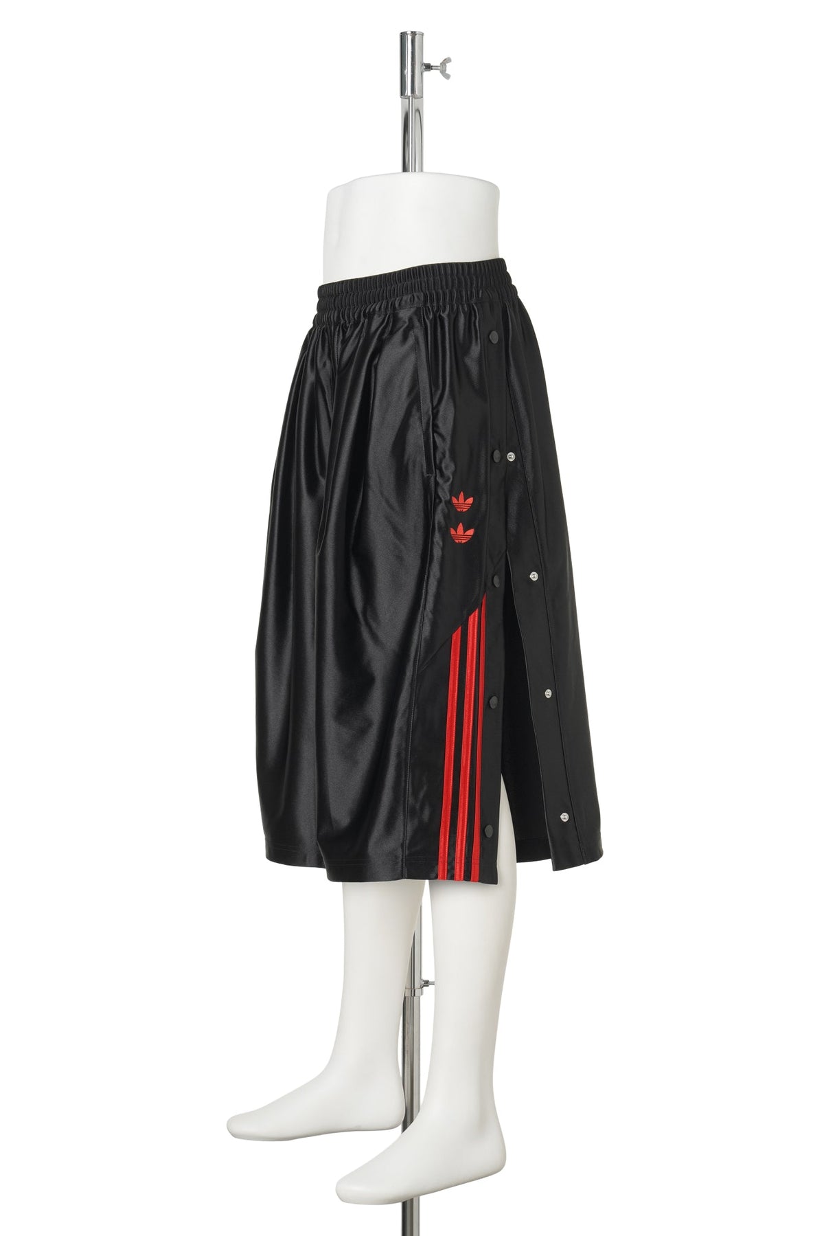 WC DAZZLE SHORT / BLACK