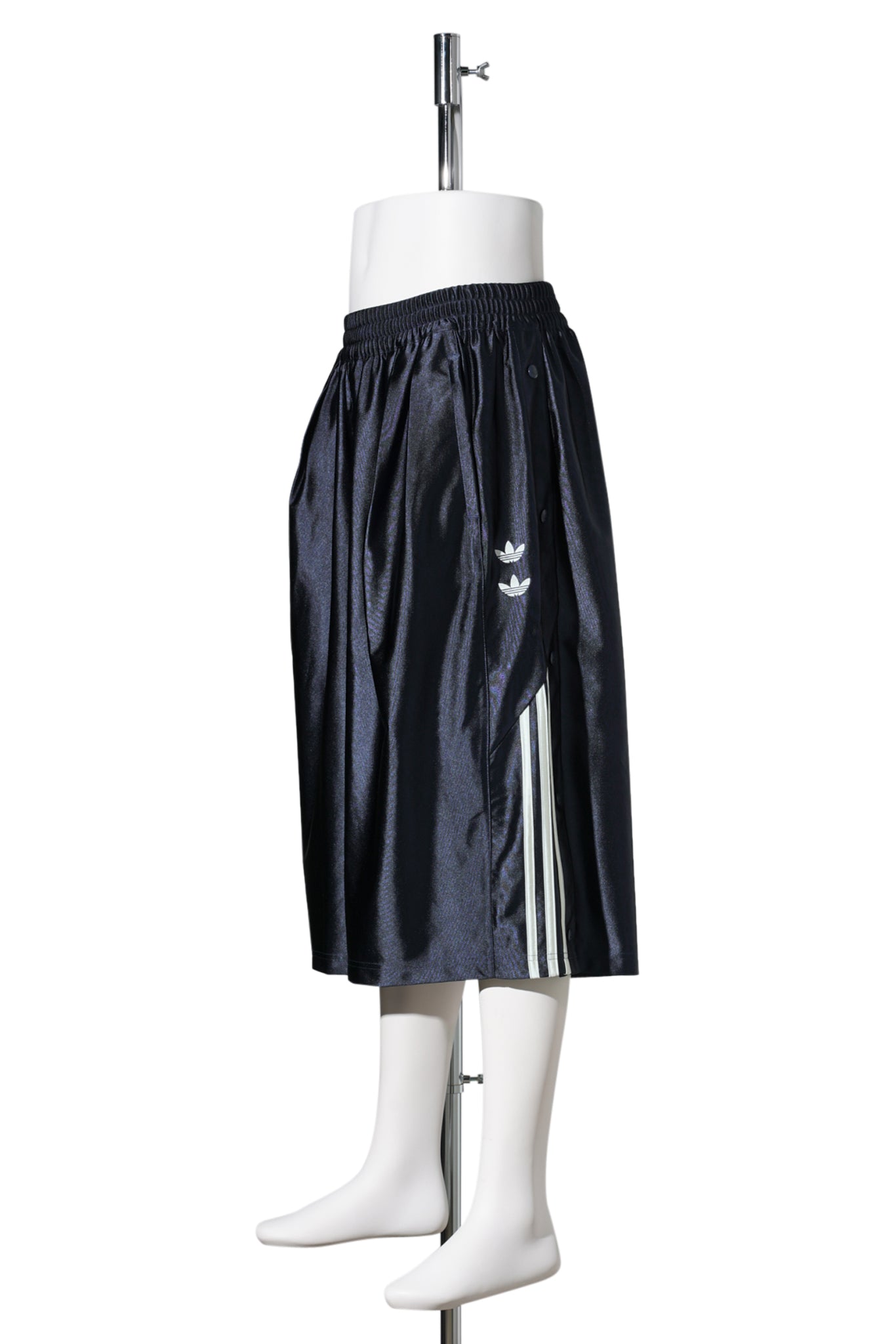 WC DAZZLE SHORT / LEGINK