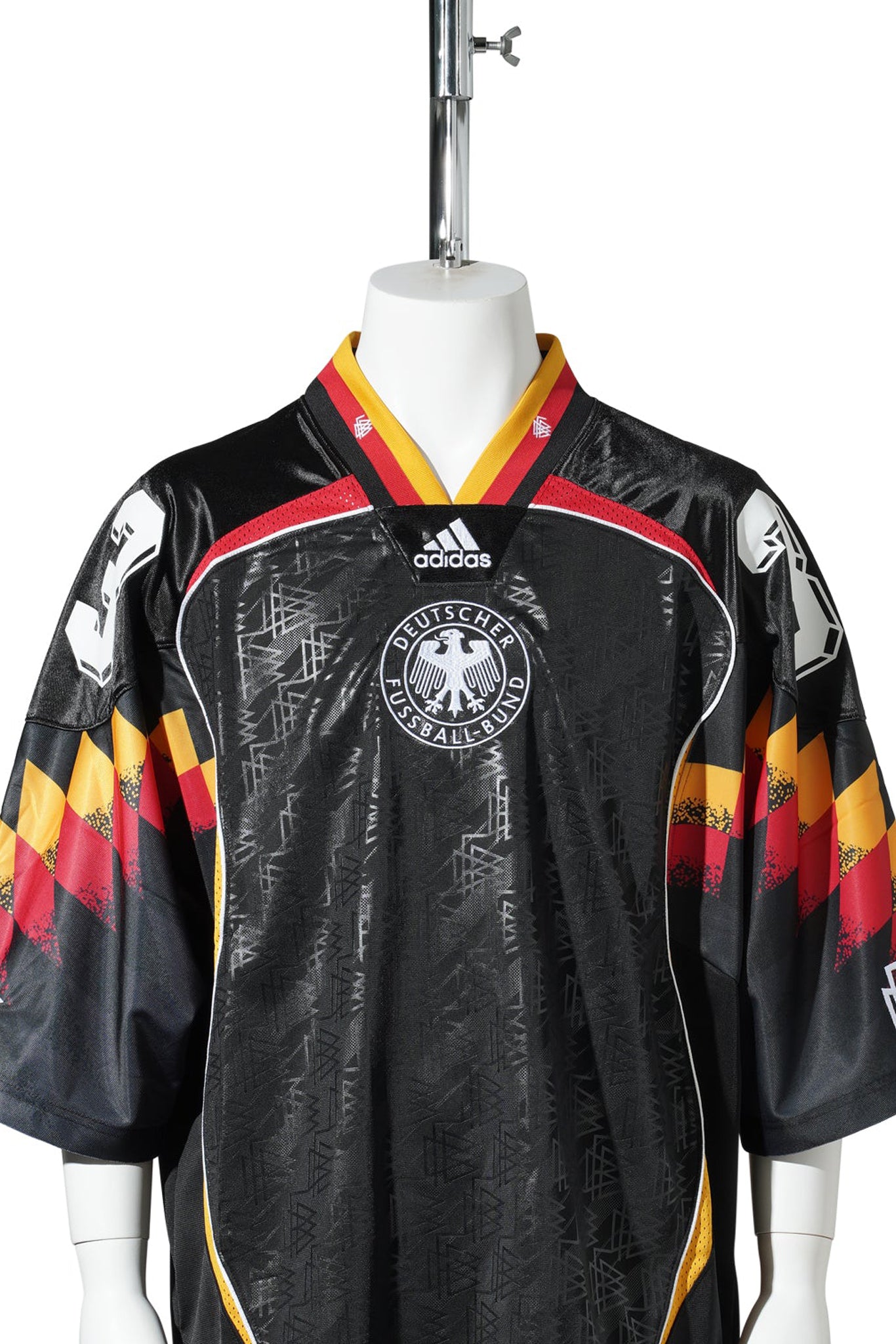 BRINGBACKS REMIXED GERMANY / BLACK