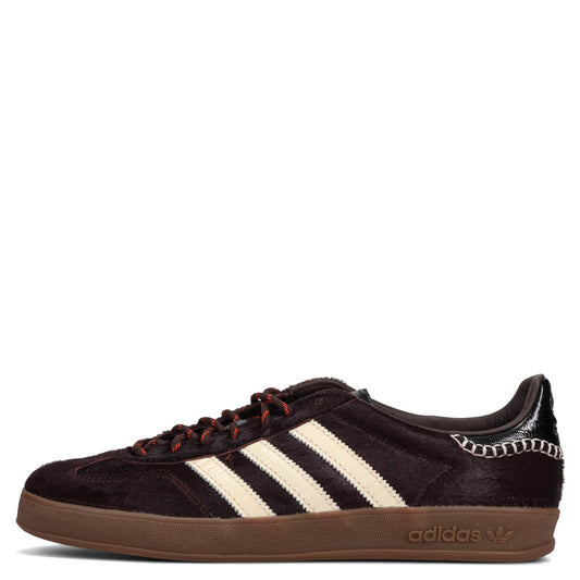 WB GAZELLE PONY / AUCO/WONWHI/CBLACK