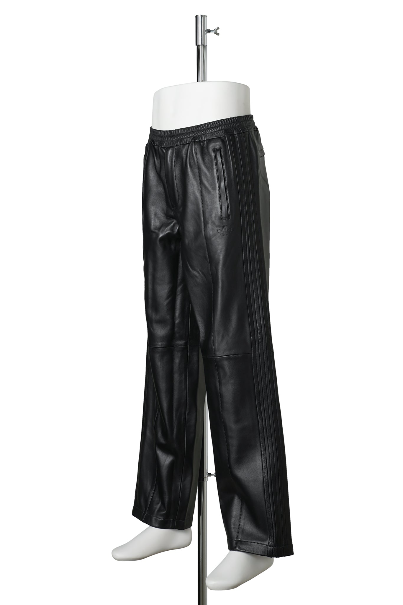 A LEATHER TP / BLACK