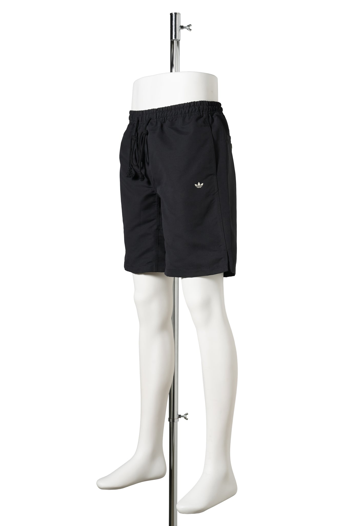 ADI007 SHORTS / BLACK
