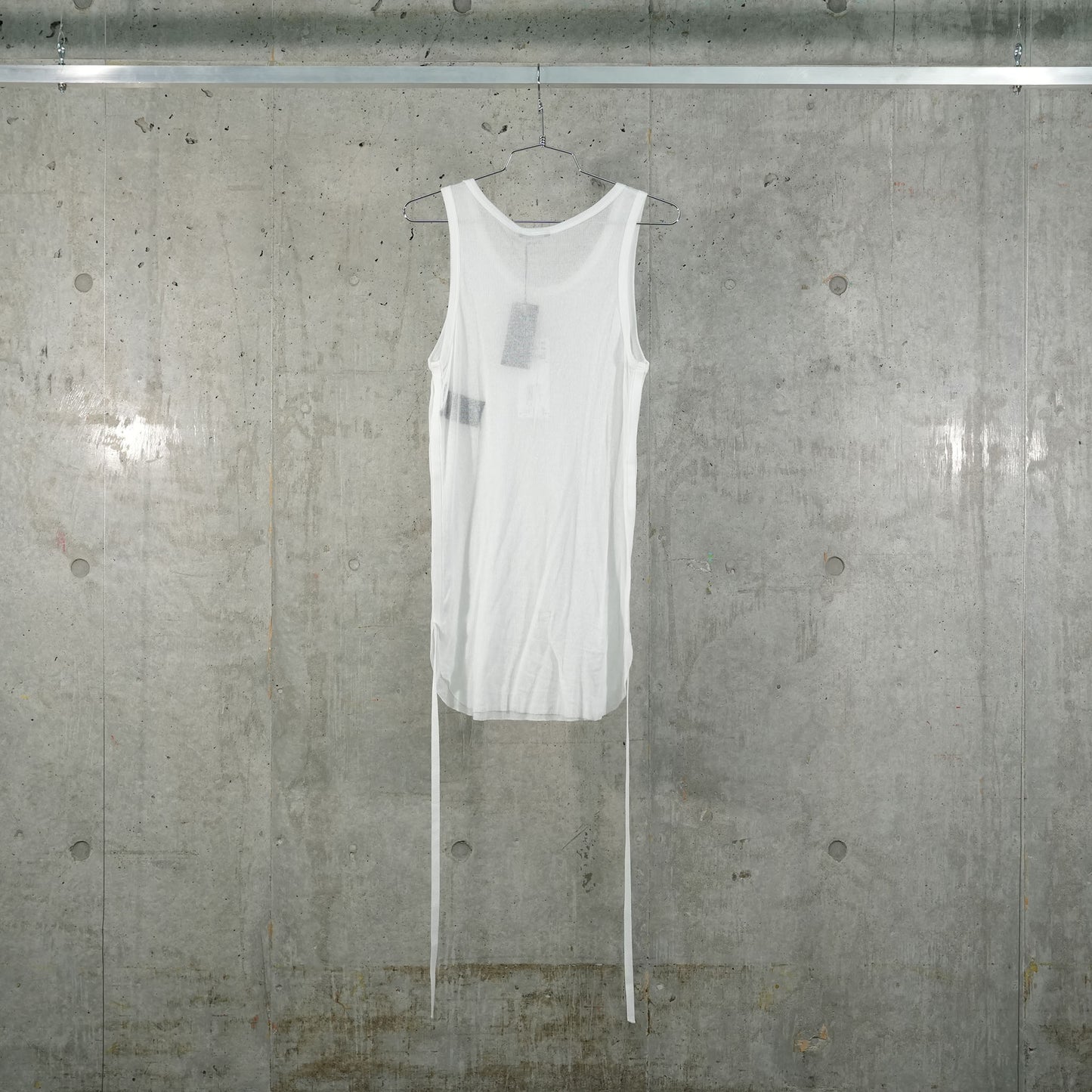 VEST / 00