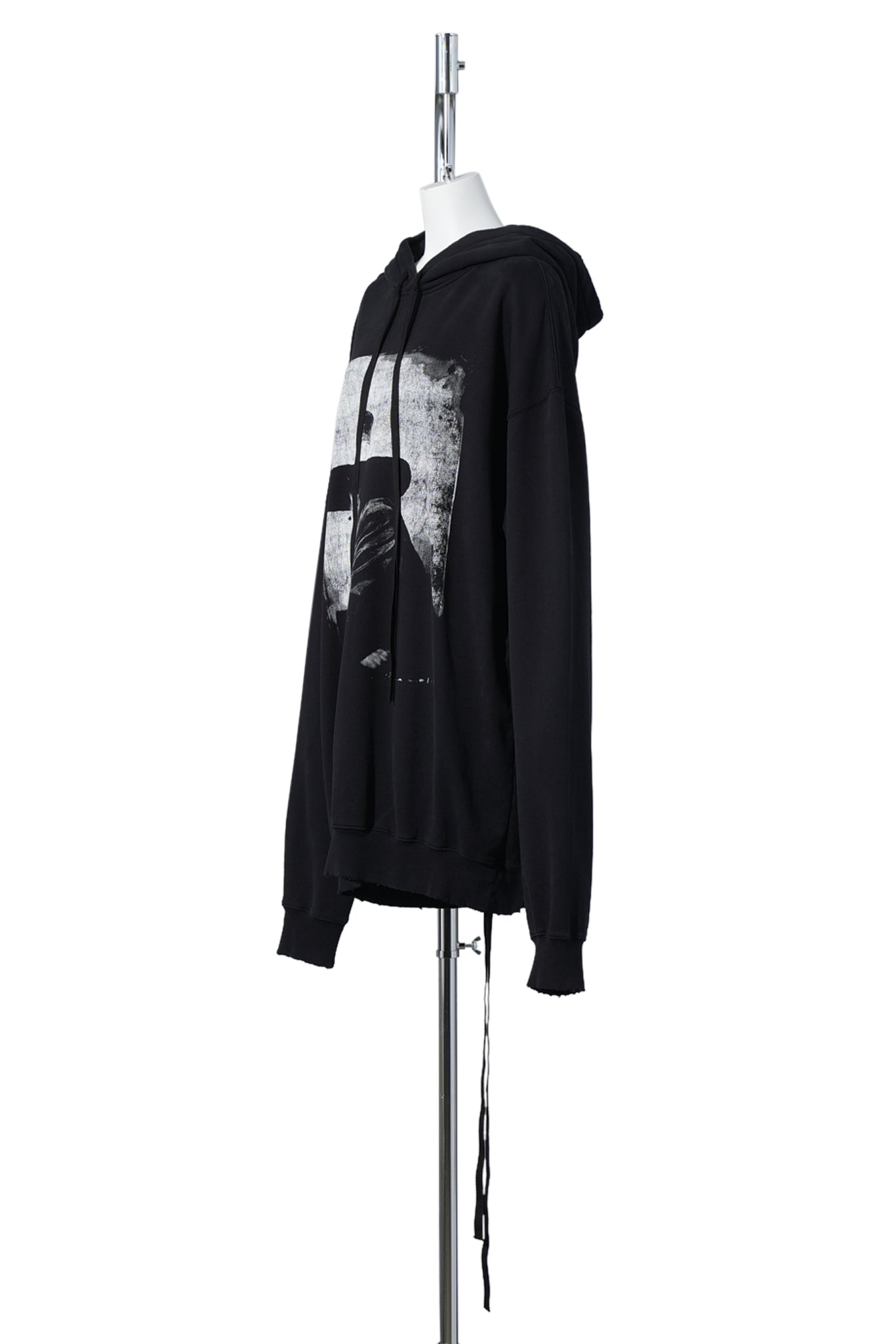 OLLIE HIGH COMFORT HOODY WITH "THE STRANGER" PRINT / BLACK