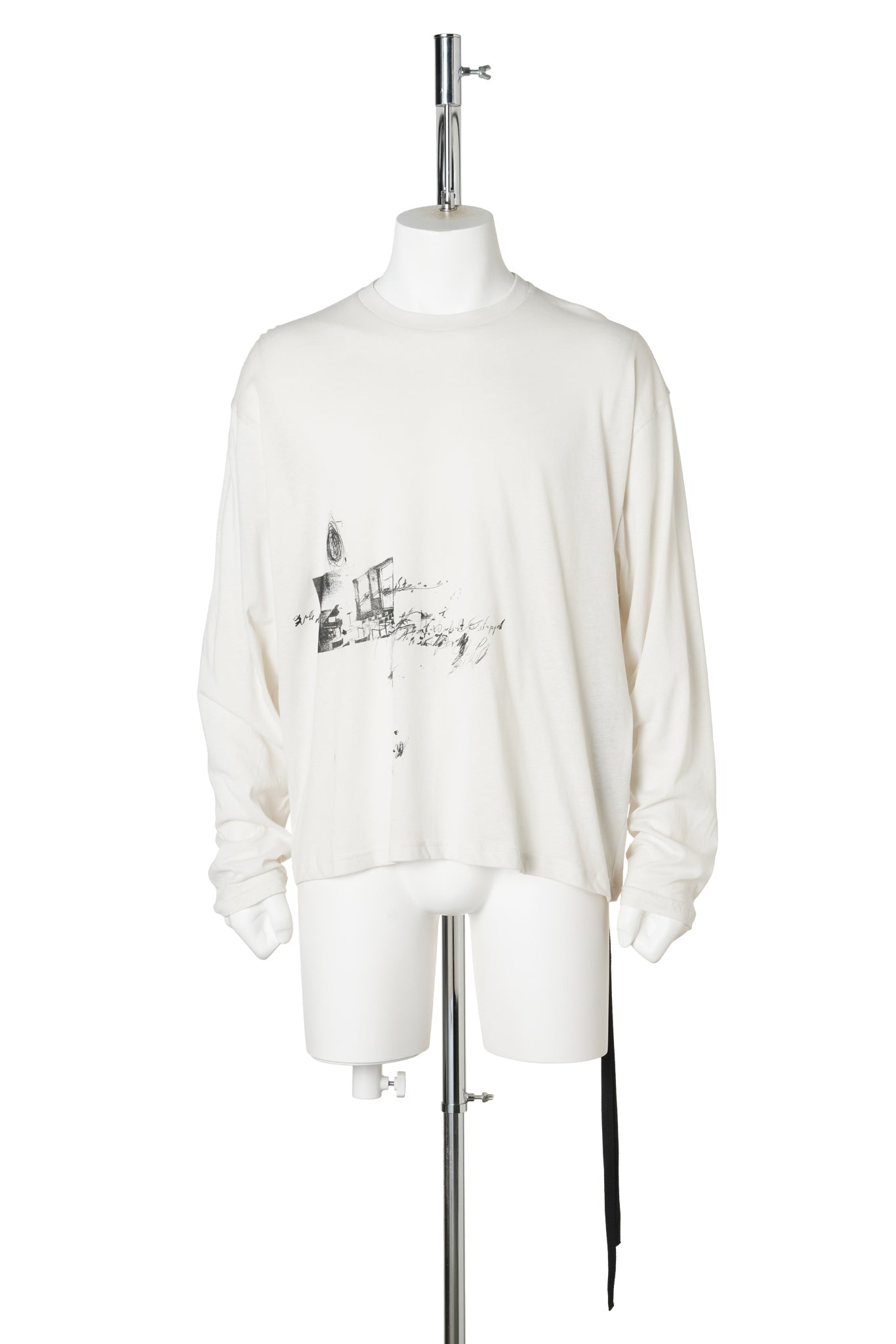 EMIL RELAX FIT LONG SLEEVE BOXY T-SHIRT WITH "CLASSROOM MEMORY" PRINT / 003:IVORY