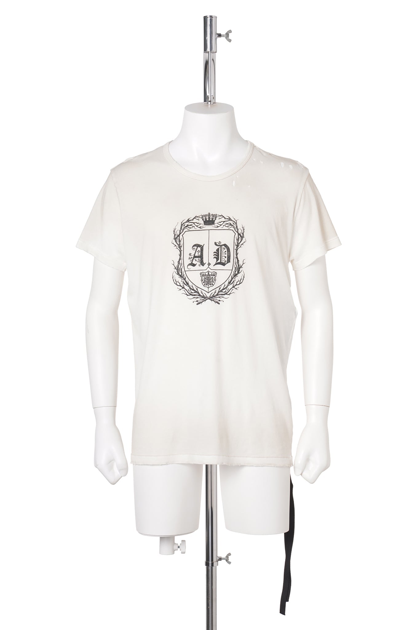 IDAR CROPPED STANDARD FIT T-SHIRT WITH "AD EMBLEM" PRINT / 004:CHALK