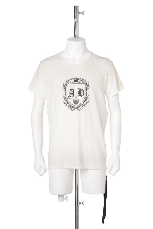 IDAR CROPPED STANDARD FIT T-SHIRT WITH "AD EMBLEM" PRINT / 004:CHALK