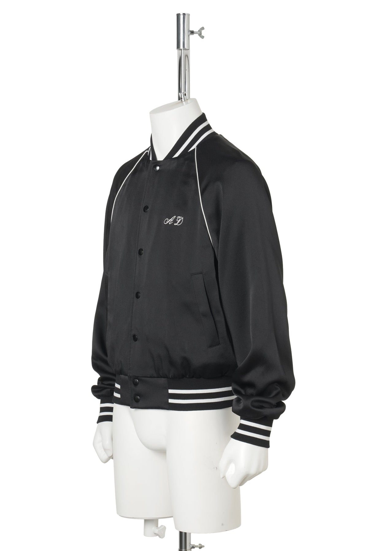 SLIM FIT RAGLAN BOMBER WITH "LOVERS FOREVER" EMBROIDERY / 099:BLACK