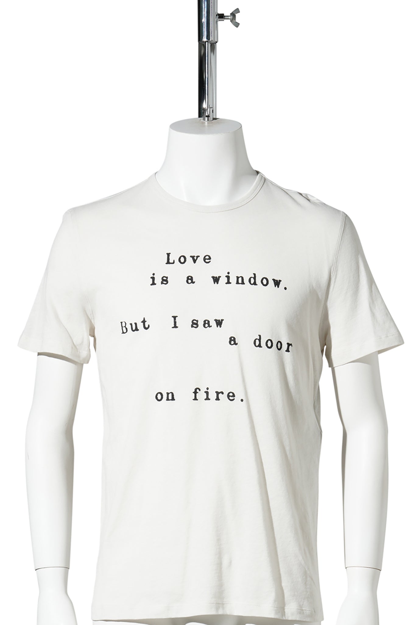 BAPTIST STANDARD FIT T-SHIRT WITH  "LOVE IS A WINDOW" PRINT / 003:IVORY