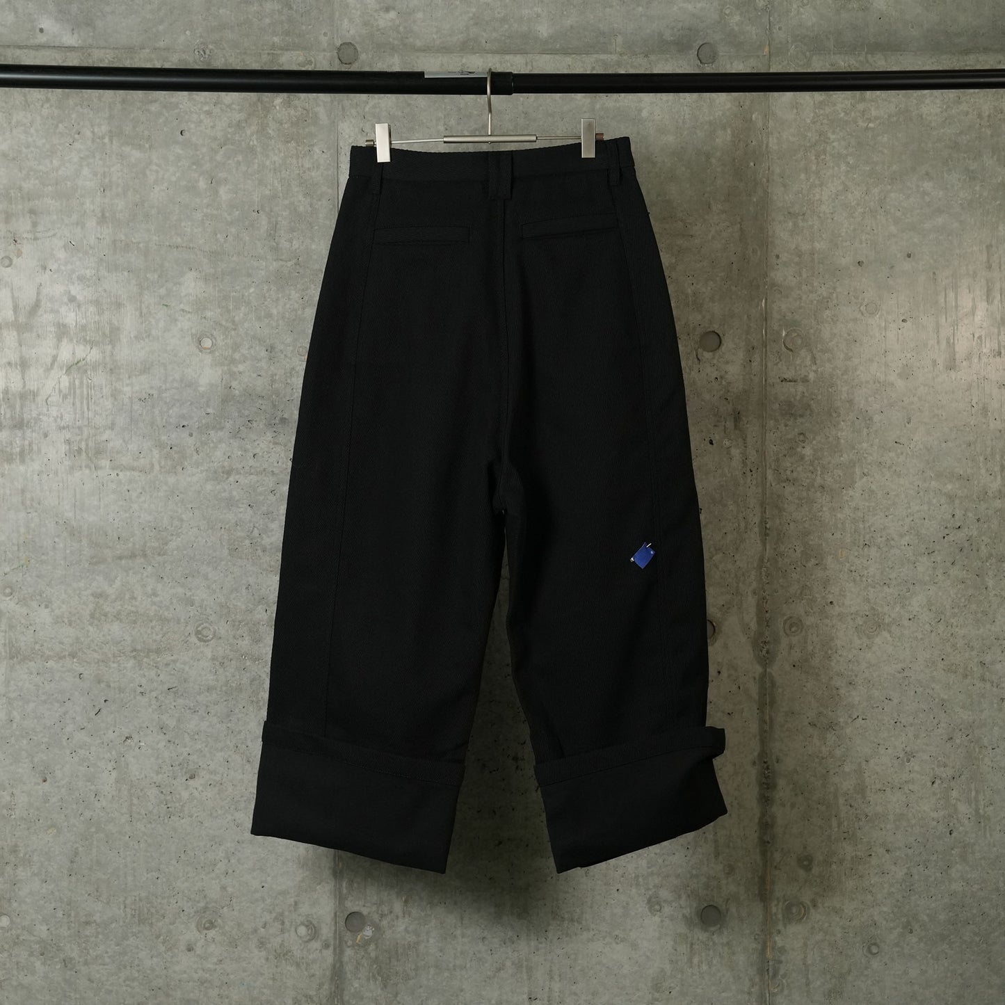 TROUSERS / NOIR