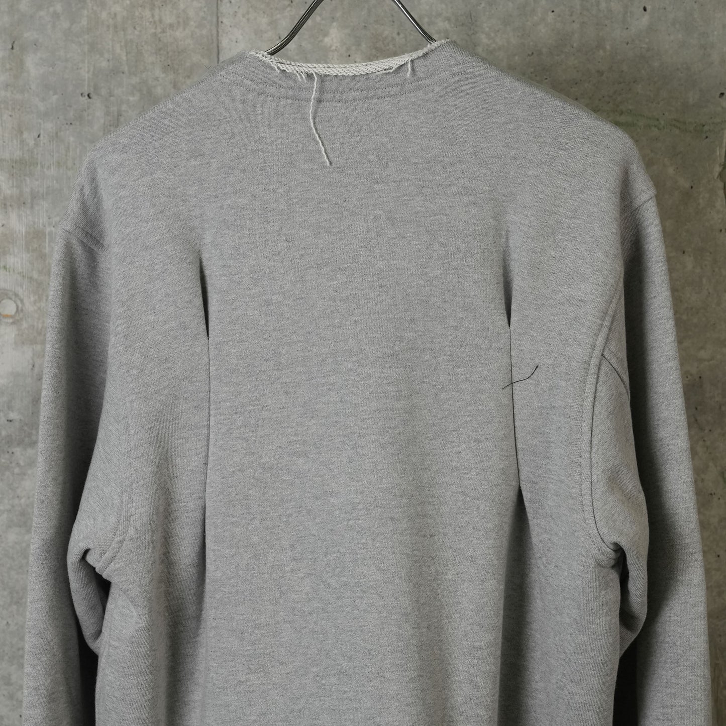 SWEATSHIRT / GRAY