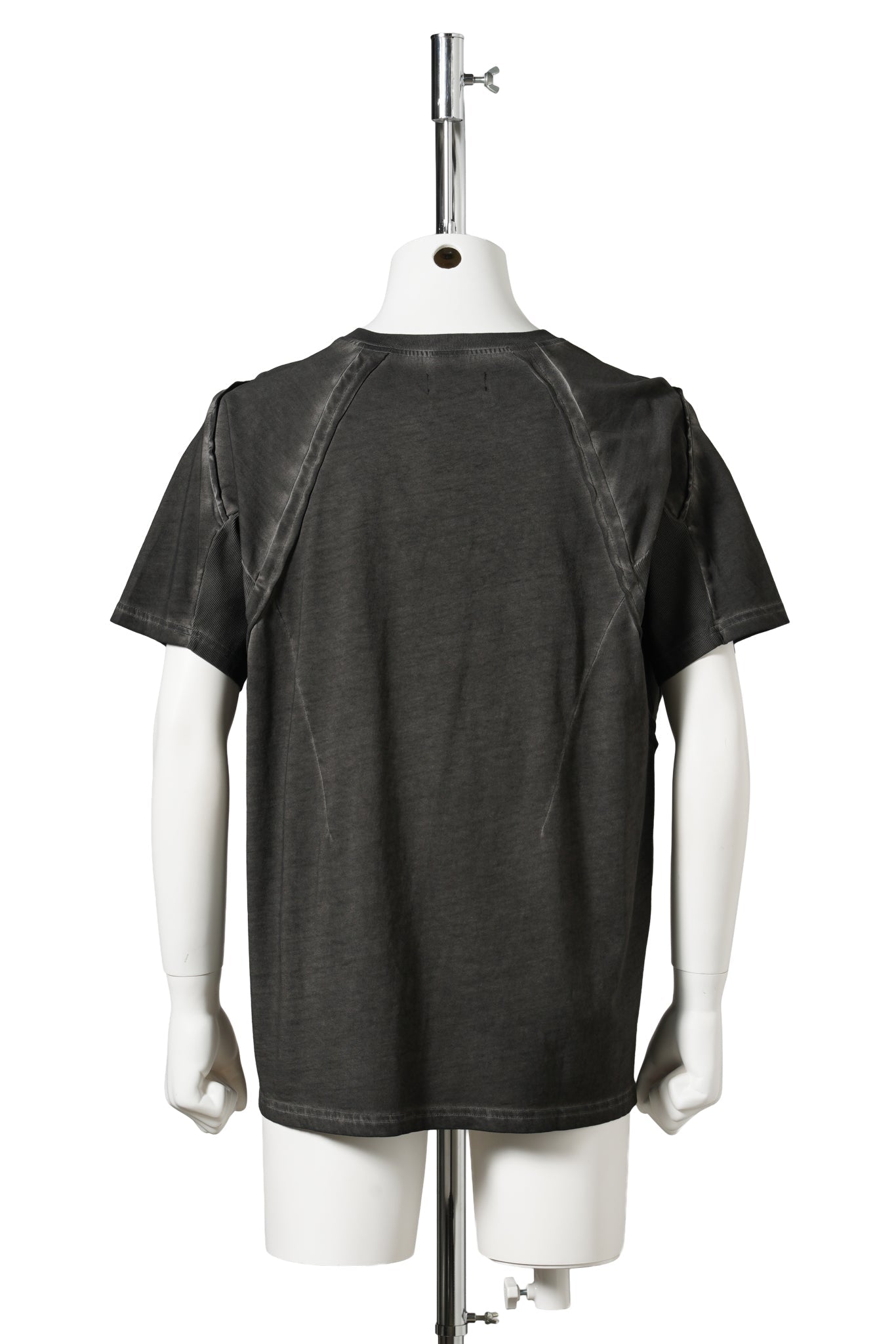 METAL LOGO HALF SLEEVE / BLACK