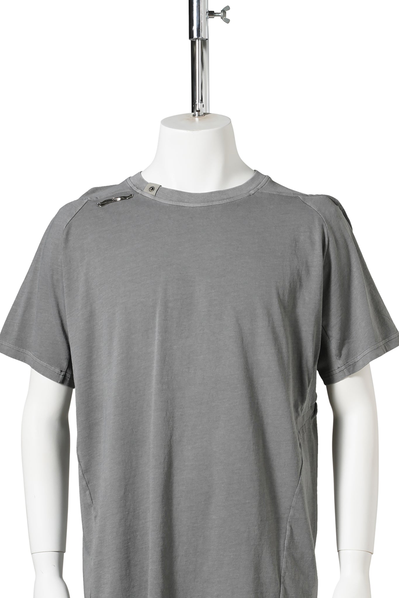 METAL LOGO HALF SLEEVE / COOL GREY