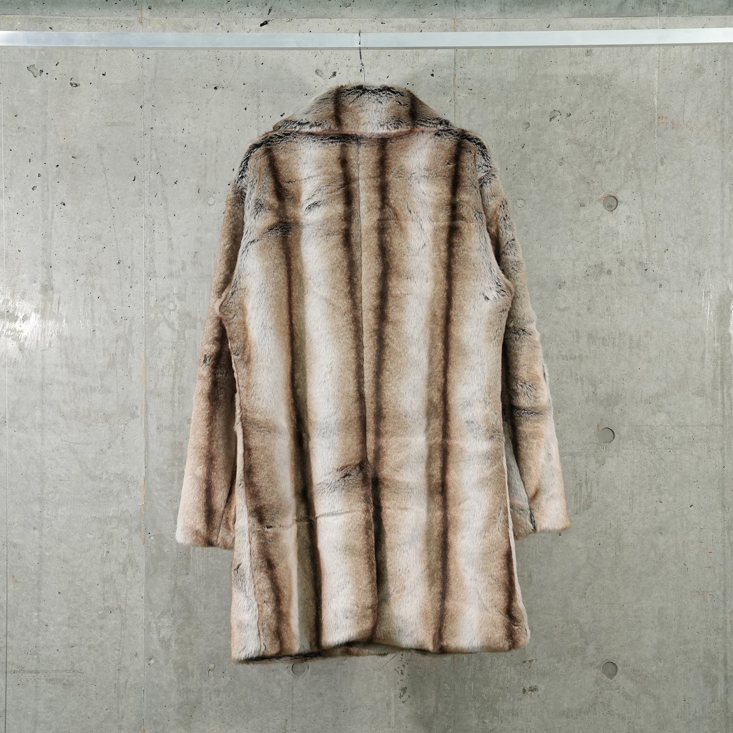 FAUXFUR COAT / BROWN