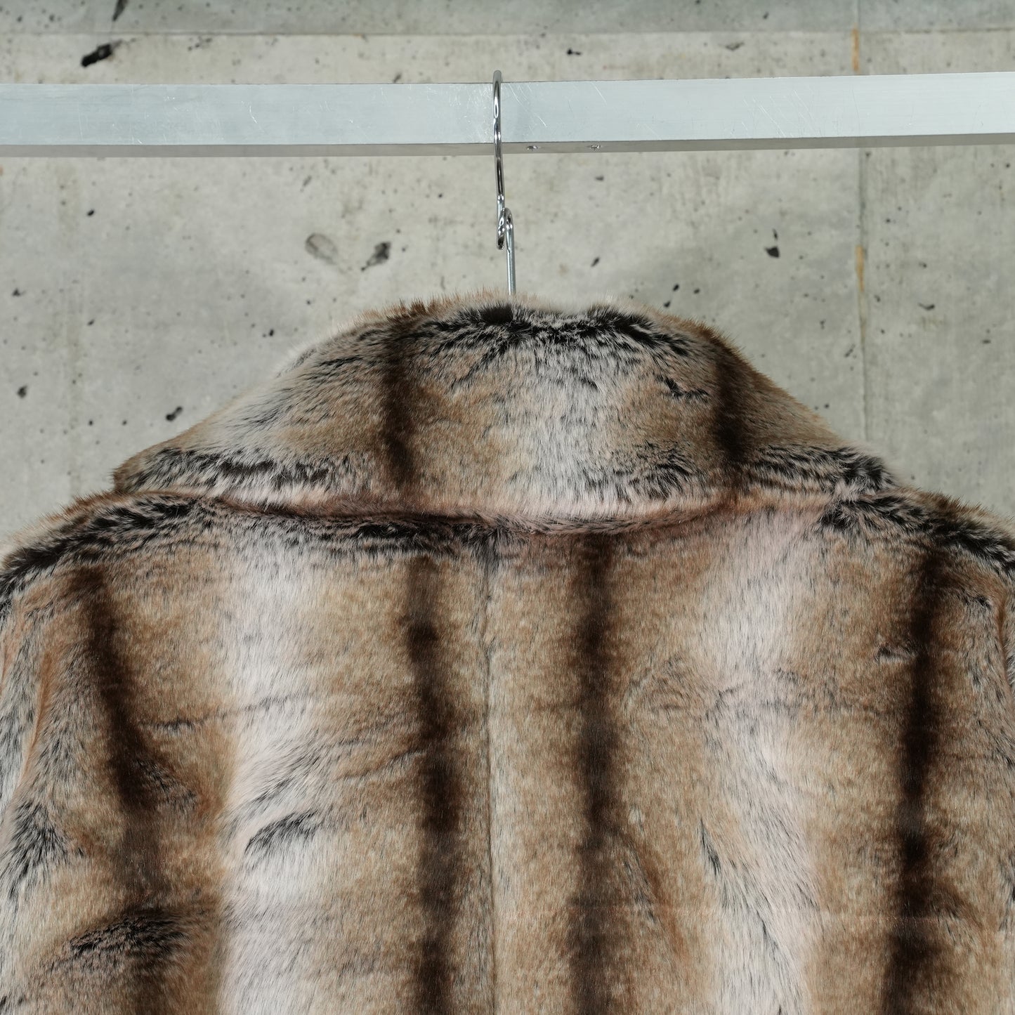 FAUXFUR COAT / BROWN