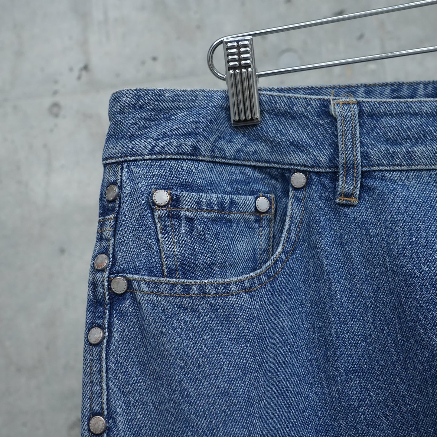 SUPER BAGGY STUDDED PANTS / BLUE